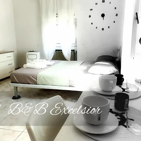 B&B Excelsior - Grandi camere matrimoniali con bagni in condivisione Bed & Breakfast Trieste